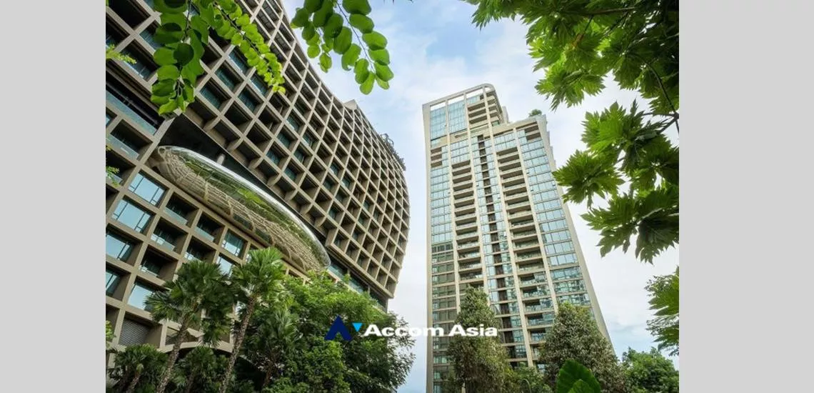  3 Bedrooms  Condominium For Rent in Ploenchit, Bangkok  near BTS Ratchadamri (AA32414)