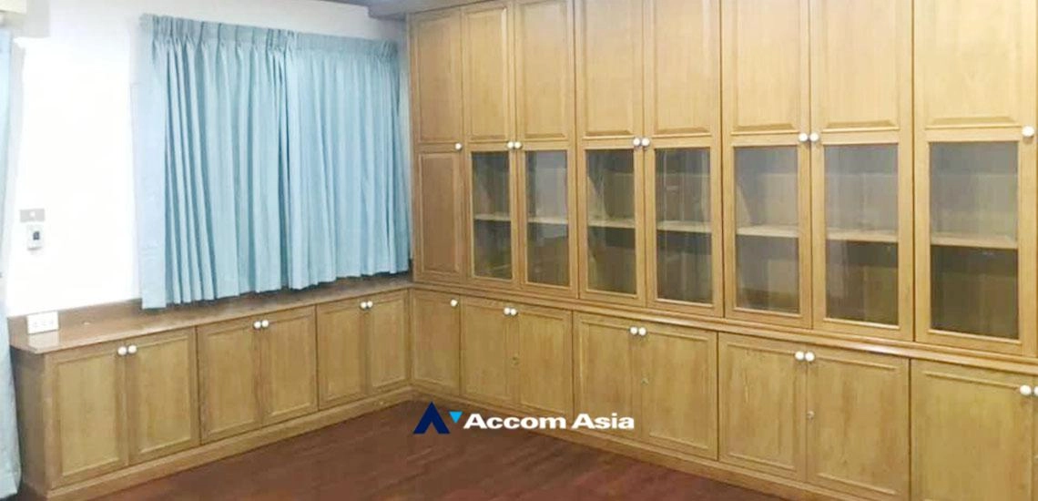 29  4 br Townhouse For Rent in sukhumvit ,Bangkok BTS Phra khanong AA32424