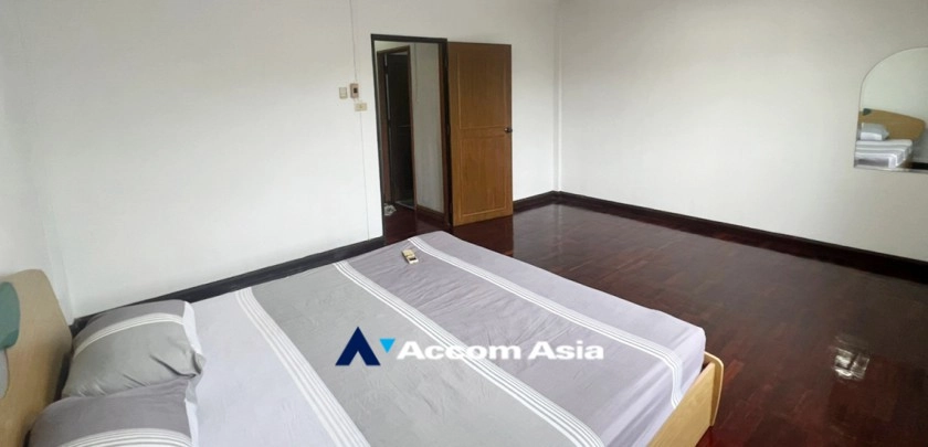 23  4 br Townhouse For Rent in sukhumvit ,Bangkok BTS Phra khanong AA32424