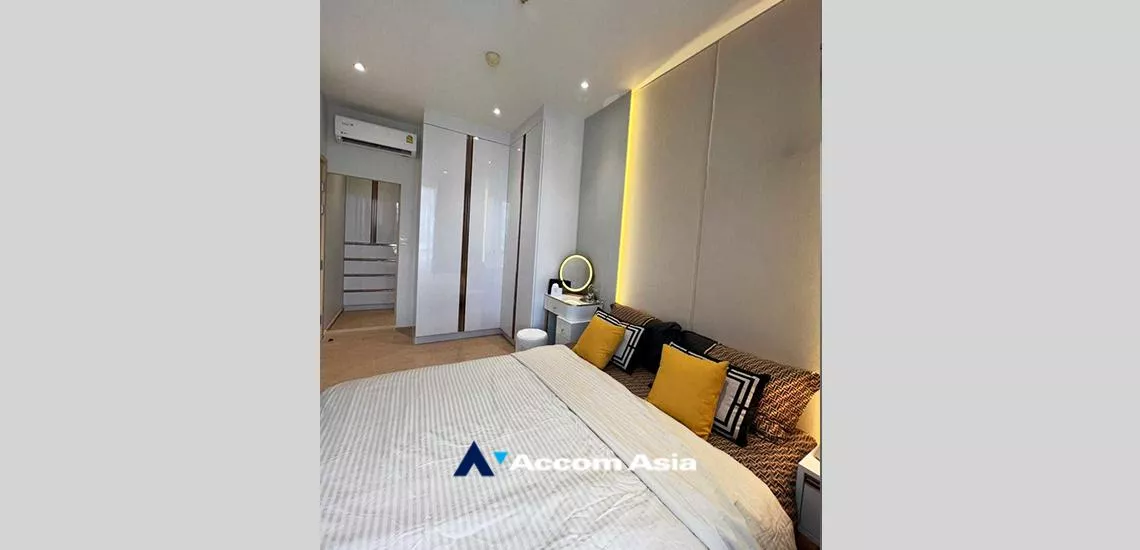 Pet friendly |  2 Bedrooms  Condominium For Rent in Sukhumvit, Bangkok  near BTS Ekkamai (AA32427)