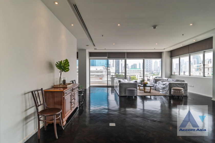 Huge Terrace, Pet friendly |  4 Bedrooms  Apartment For Rent in Sathorn, Bangkok  near BTS Chong Nonsi (AA32429)