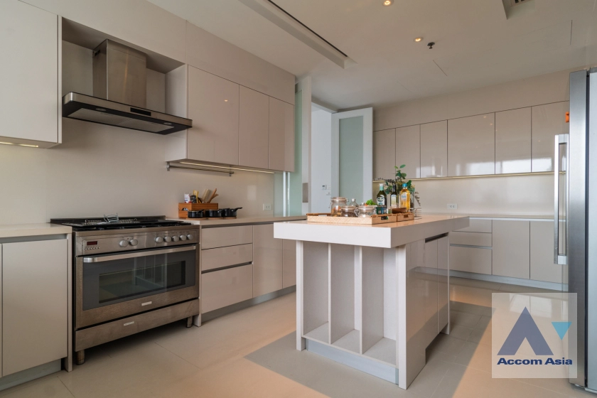 9  4 br Apartment For Rent in Sathorn ,Bangkok BTS Chong Nonsi at The Contemporary Living AA32429