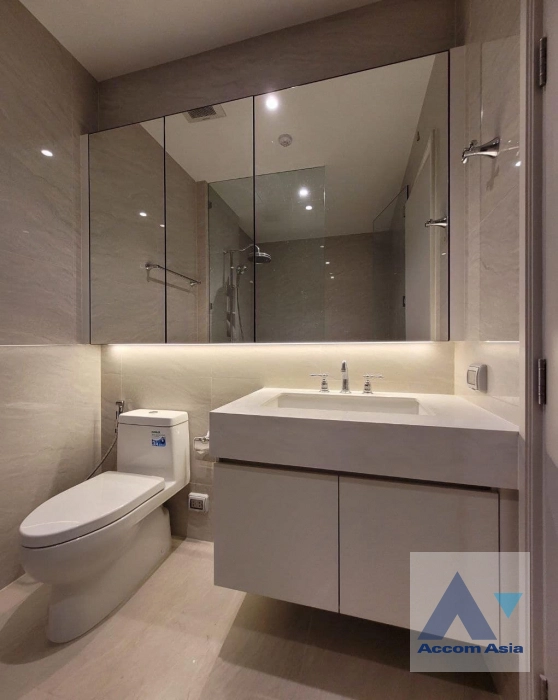 7  1 br Condominium For Rent in Ploenchit ,Bangkok BTS Ploenchit at MUNIQ Langsuan AA32432