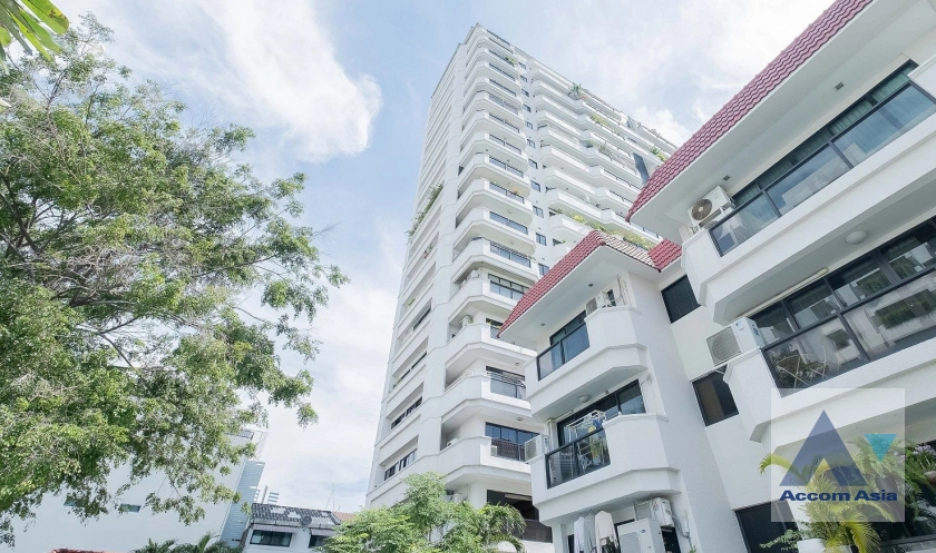  Baan Sathorn Condominium  2 Bedroom for Rent MRT Lumphini in Sathorn Bangkok