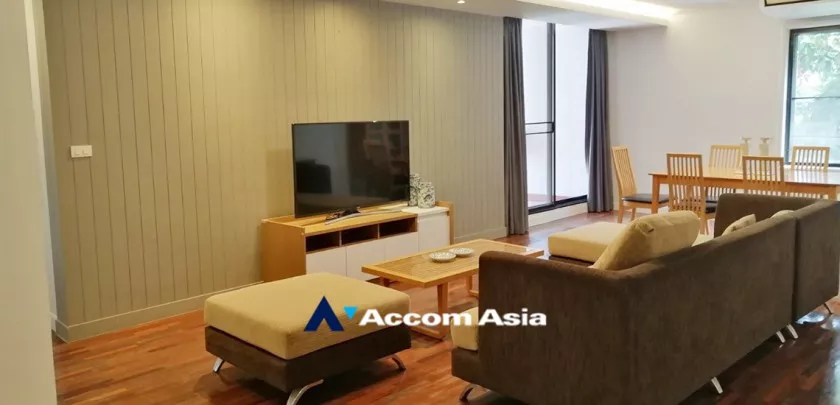 Pet friendly |  2 Bedrooms  Apartment For Rent in Sukhumvit, Bangkok  near BTS Asok - MRT Sukhumvit (AA32459)