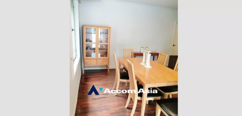 Pet friendly |  2 Bedrooms  Apartment For Rent in Sukhumvit, Bangkok  near BTS Asok - MRT Sukhumvit (AA32459)