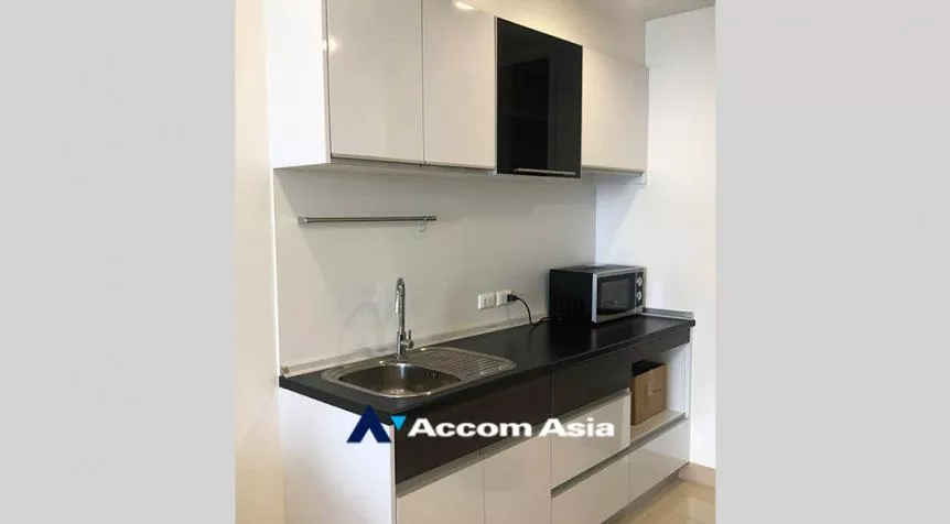  1 Bedroom  Condominium For Sale in Sathorn, Bangkok  near BRT Thanon Chan (AA32462)