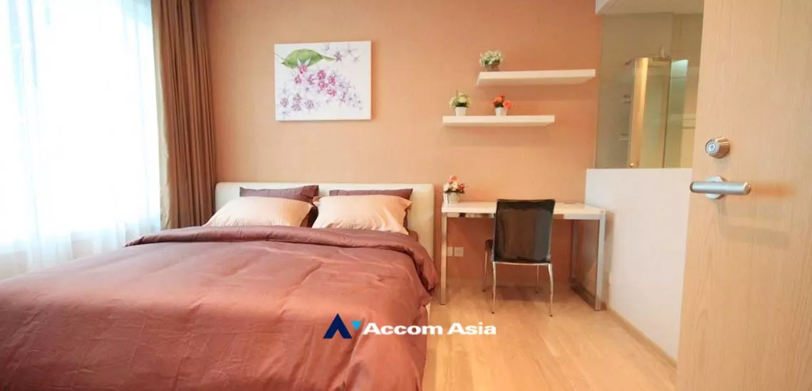  1 Bedroom  Condominium For Sale in Sukhumvit, Bangkok  near BTS Thong Lo (AA32468)