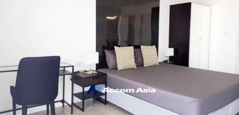  2 Bedrooms  Condominium For Rent in Sukhumvit, Bangkok  near BTS Phrom Phong (AA32496)