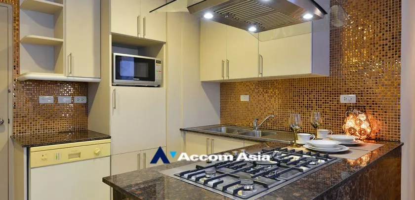 Pet friendly |  3 Bedrooms  Apartment For Rent in Sukhumvit, Bangkok  near BTS Asok - MRT Sukhumvit (AA32498)