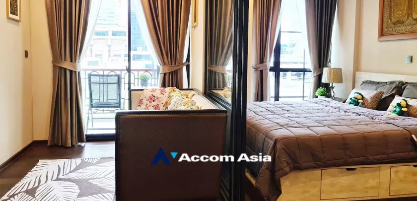  1 Bedroom  Condominium For Rent & Sale in Ploenchit, Bangkok  near BTS Chitlom (AA32507)