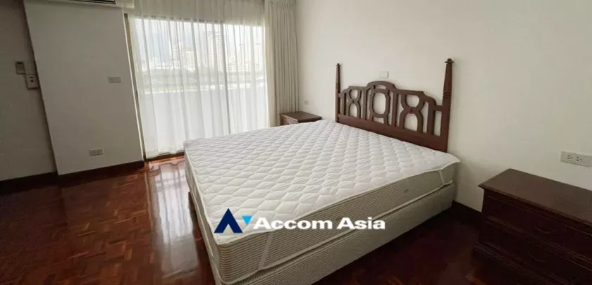 Pet friendly |  3 Bedrooms  Apartment For Rent in Sukhumvit, Bangkok  near BTS Phrom Phong (AA32516)