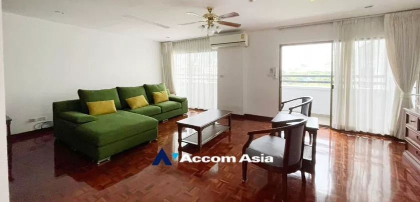 Pet friendly |  3 Bedrooms  Apartment For Rent in Sukhumvit, Bangkok  near BTS Phrom Phong (AA32516)