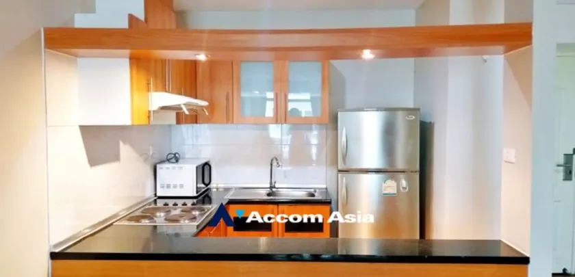 Pet friendly |  1 Bedroom  Apartment For Rent in Sukhumvit, Bangkok  near BTS Phrom Phong (AA32524)