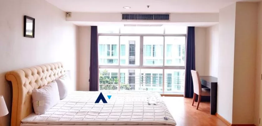 Pet friendly |  1 Bedroom  Apartment For Rent in Sukhumvit, Bangkok  near BTS Phrom Phong (AA32524)