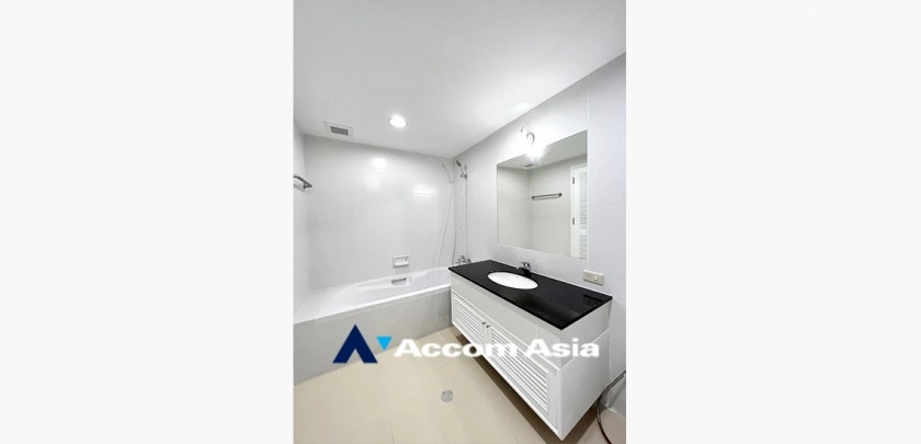 16  3 br Condominium For Rent in Sukhumvit ,Bangkok BTS Phrom Phong at Acadamia Grand Tower AA32560