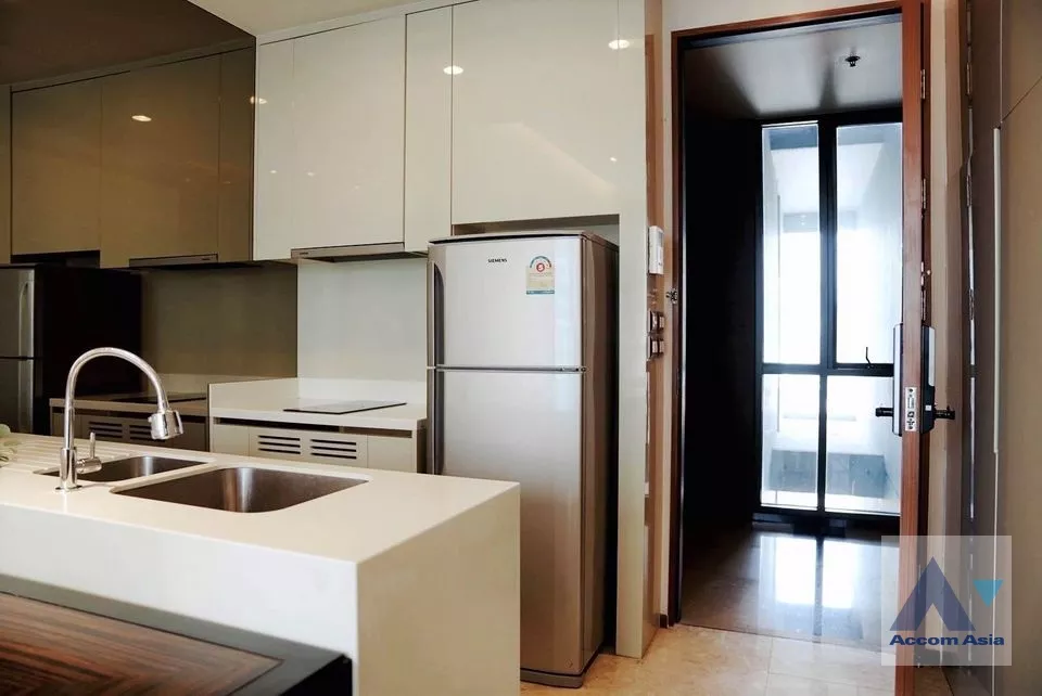  1 Bedroom  Condominium For Rent & Sale in Sukhumvit, Bangkok  near BTS Phrom Phong (AA32571)