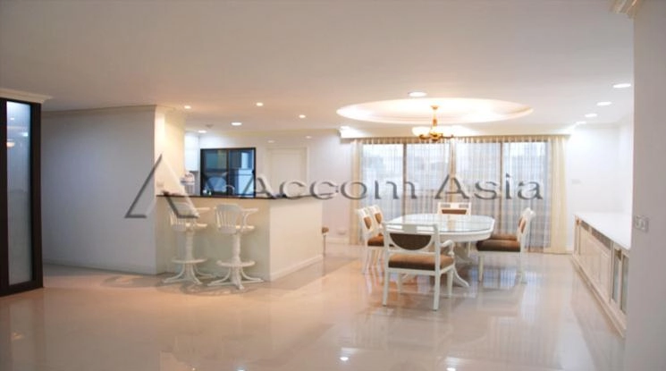 Big Balcony |  3 Bedrooms  Condominium For Rent & Sale in Sukhumvit, Bangkok  near BTS Ekkamai (24676)