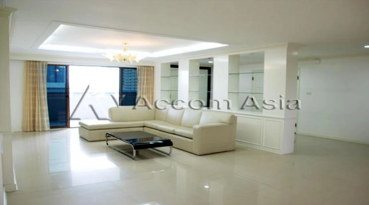 Big Balcony |  3 Bedrooms  Condominium For Rent & Sale in Sukhumvit, Bangkok  near BTS Ekkamai (24676)