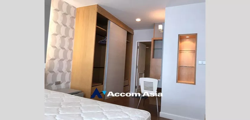  1 Bedroom  Condominium For Rent in Sukhumvit, Bangkok  near BTS Thong Lo (AA32581)