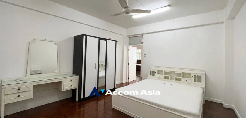 6  3 br Apartment For Rent in Sukhumvit ,Bangkok BTS Asok - MRT Sukhumvit at Easy to access BTS and MRT AA32596