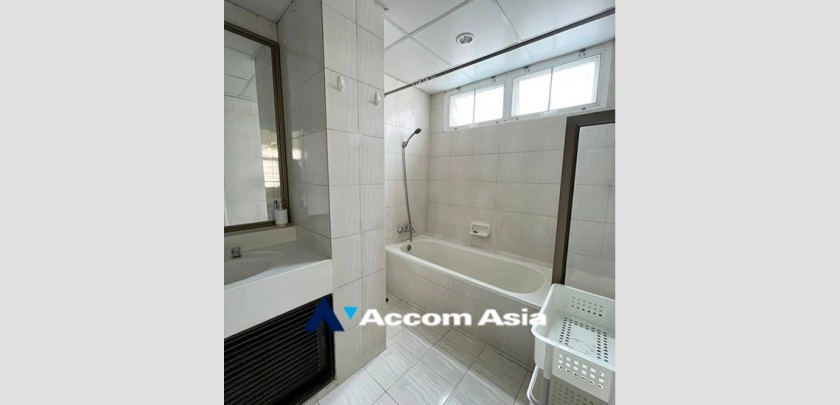 9  3 br Apartment For Rent in Sukhumvit ,Bangkok BTS Asok - MRT Sukhumvit at Easy to access BTS and MRT AA32596