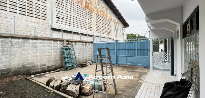 12  4 br House For Sale in sukhumvit ,Bangkok BTS Phra khanong AA32599