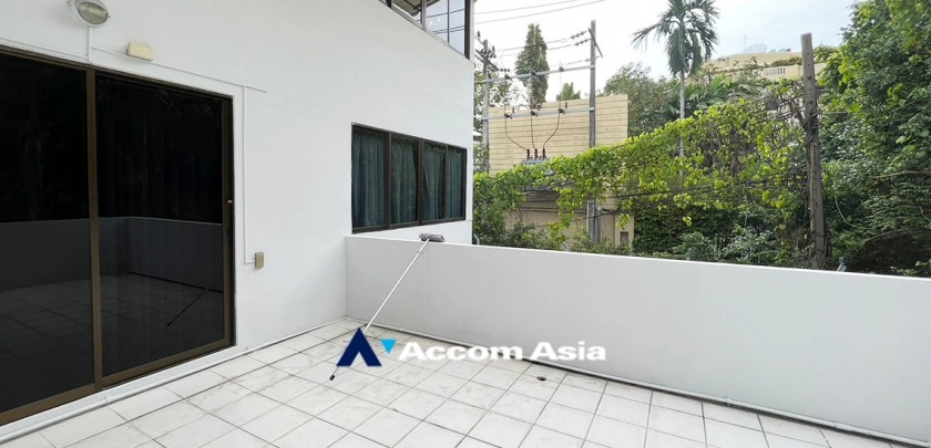 14  4 br House For Sale in sukhumvit ,Bangkok BTS Phra khanong AA32599