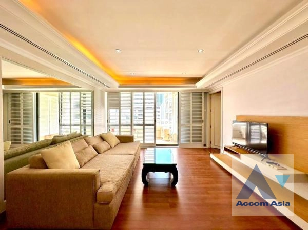  2 Bedrooms  Condominium For Rent in Ploenchit, Bangkok  near BTS Chitlom (24679)