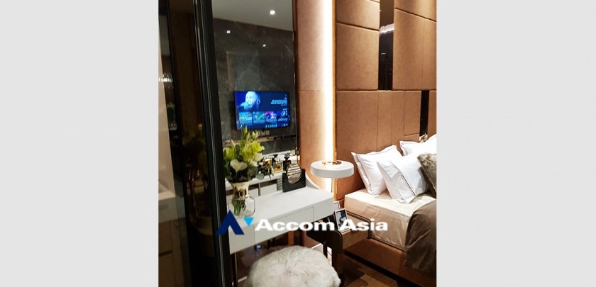  2 Bedrooms  Condominium For Rent & Sale in Sathorn, Bangkok  near BTS Chong Nonsi - MRT Lumphini (AA32621)