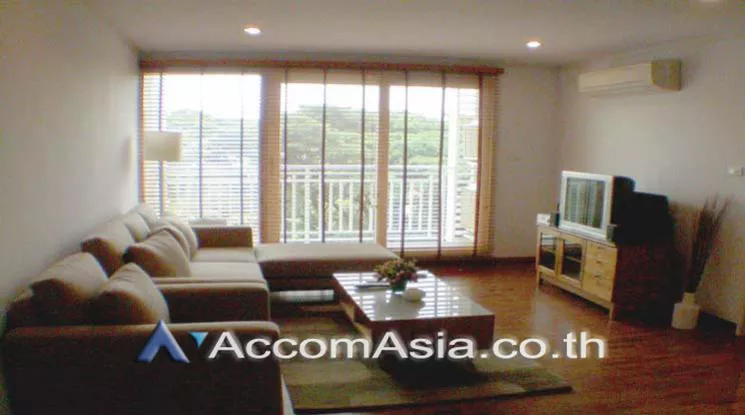  1 Bedroom  Condominium For Sale in Sathorn, Bangkok  near MRT Lumphini (24683)