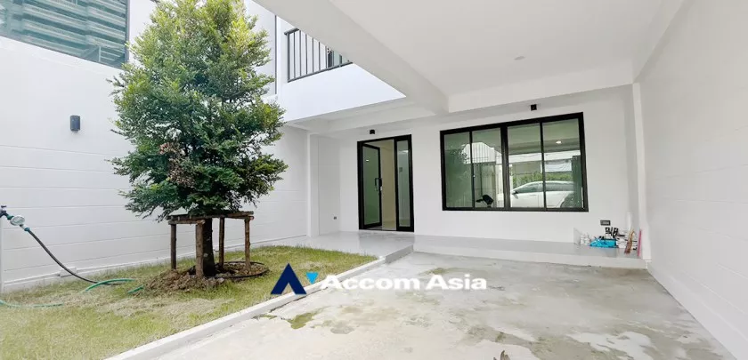  2  3 br Townhouse For Rent in Sukhumvit ,Bangkok BTS Phra khanong AA32652