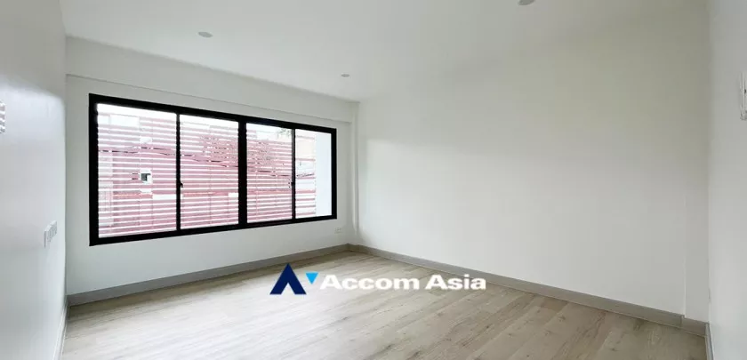 13  3 br Townhouse For Rent in Sukhumvit ,Bangkok BTS Phra khanong AA32652