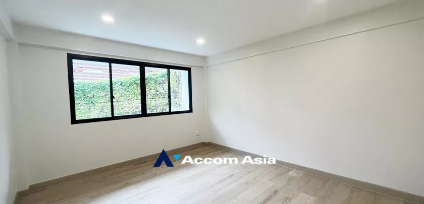 15  3 br Townhouse For Rent in Sukhumvit ,Bangkok BTS Phra khanong AA32652