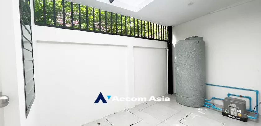 20  3 br Townhouse For Rent in Sukhumvit ,Bangkok BTS Phra khanong AA32652