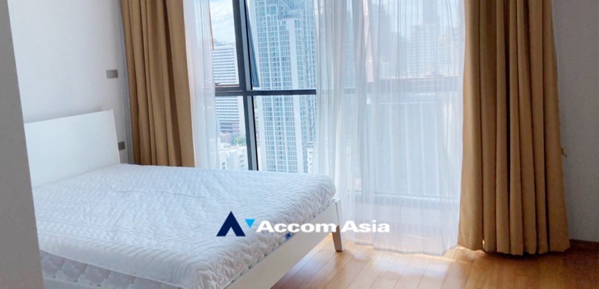  2 Bedrooms  Condominium For Rent in Sukhumvit, Bangkok  near BTS Nana (AA32666)