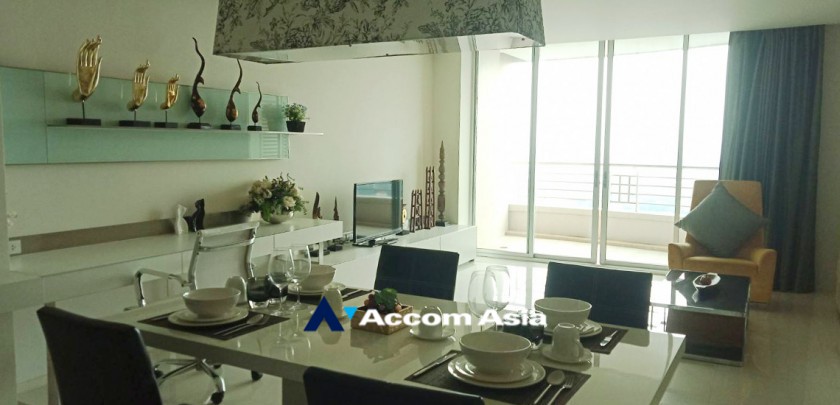  3 Bedrooms  Condominium For Rent in Sathorn, Bangkok  near BTS Chong Nonsi - BRT Arkhan Songkhro (AA32682)