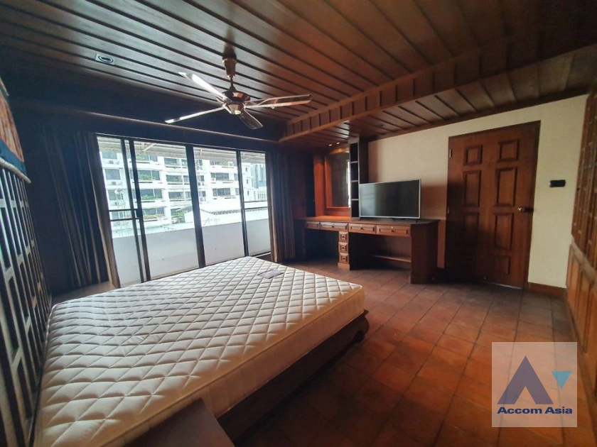 16  2 br Condominium For Rent in Silom ,Bangkok BTS Chong Nonsi at Diamond Tower AA32687