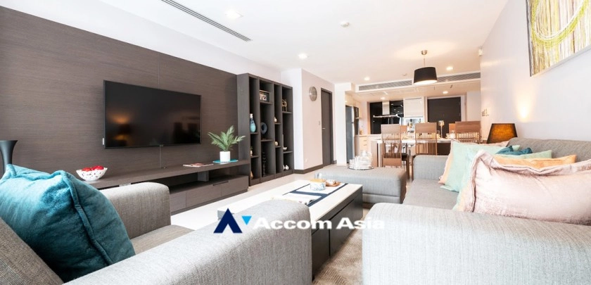  2 Bedrooms  Apartment For Rent in Sukhumvit, Bangkok  near BTS Asok - MRT Sukhumvit (AA32695)