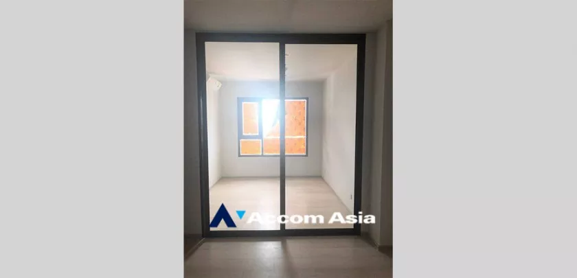  1 Bedroom  Condominium For Sale in Ploenchit, Bangkok  near BTS Ploenchit (AA32759)