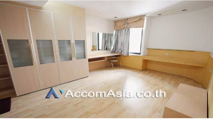  2 Bedrooms  Condominium For Rent in Sukhumvit, Bangkok  near BTS Asok - MRT Sukhumvit (24698)