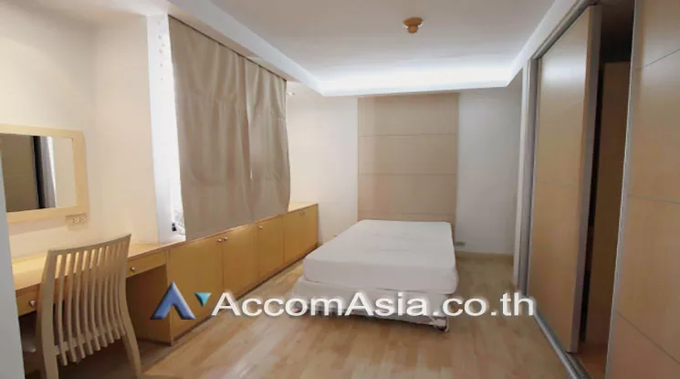  2 Bedrooms  Condominium For Rent in Sukhumvit, Bangkok  near BTS Asok - MRT Sukhumvit (24698)