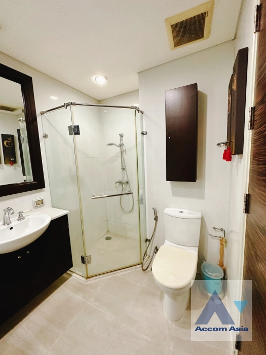 26  3 br Condominium for rent and sale in Charoen Nakhon ,Bangkok BTS Krung Thon Buri at WaterMark Chaophraya River AA32796