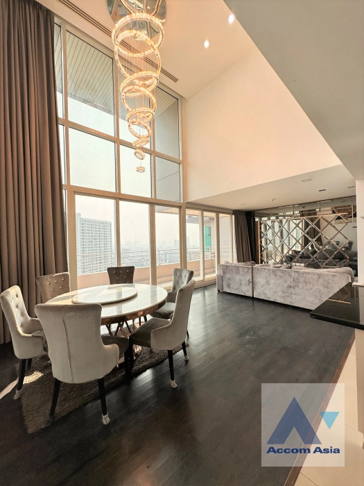 Triplex, Penthouse | WaterMark Chaophraya River Condominium