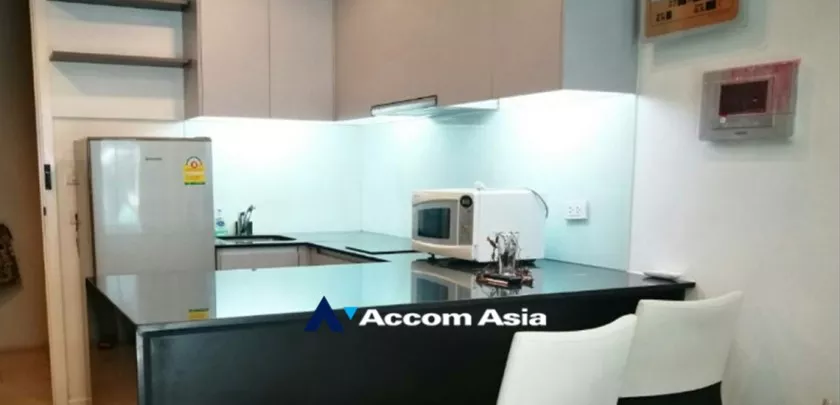  1 Bedroom  Condominium For Rent in Sukhumvit, Bangkok  near BTS Asok - MRT Sukhumvit (AA32803)