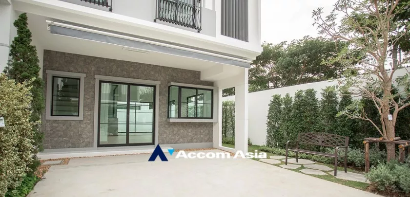  3 Bedrooms  Townhouse For Rent & Sale in Samutprakan, Samutprakan  (AA32807)