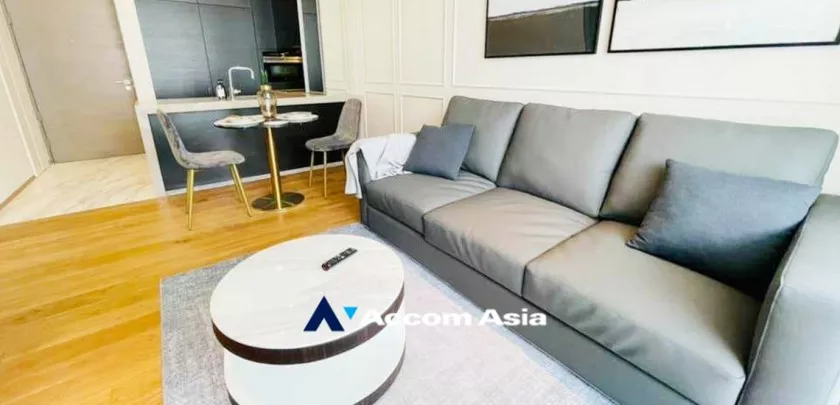  1  1 br Condominium For Rent in Silom ,Bangkok MRT Lumphini at Saladaeng One AA32832