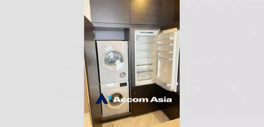 6  1 br Condominium For Rent in Silom ,Bangkok MRT Lumphini at Saladaeng One AA32832