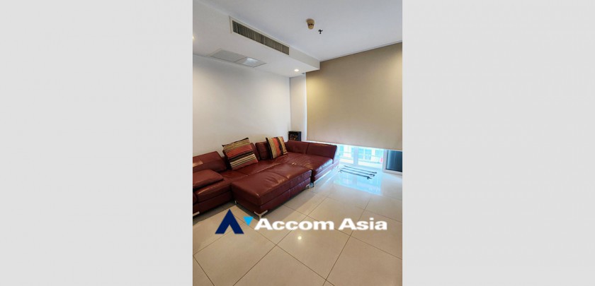  2 Bedrooms  Condominium For Rent in Sukhumvit, Bangkok  near BTS Nana (AA32841)