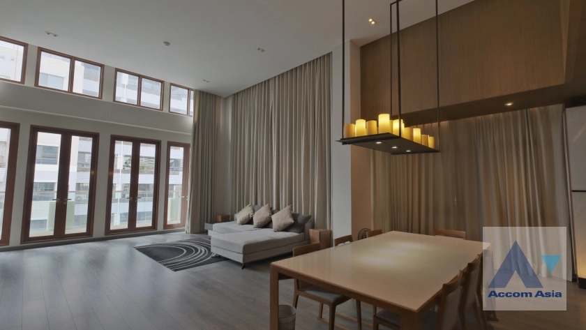  2  3 br Condominium For Rent in Ploenchit ,Bangkok BTS Ploenchit at The Crest Ruamrudee AA32842